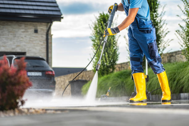 Professional Pressure Washing Services in Fairfield, IA